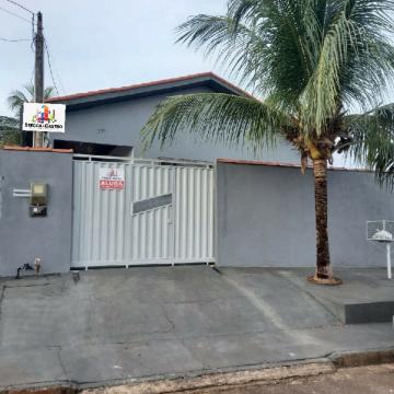 Alugar Casas / Casa em Cacoal. apenas R$ 1.000,00