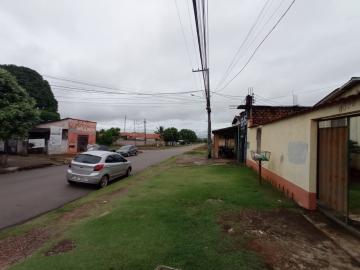 Alugar Casas / Casa em Cacoal. apenas R$ 1.400,00