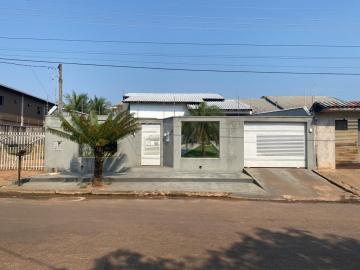 CASA LOCALIZADA NO BAIRRO LIBERDADE