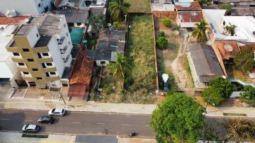 TERRENO PARA A VENDA LOCALIZADO NO CENTRO DA CIDADE.