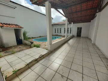 Alugar Casas / Casa em CACOAL. apenas R$ 1.500,00