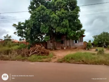imagem 2 - TERRENO DE ESQUINA CONTENDO UMA CASA MADEIRA ÓTIMA LOCALIZÇÃO. imagem 2 - TERRENO DE ESQUINA CONTENDO UMA CASA MADEIRA ÓTIMA LOCALIZÇÃO.