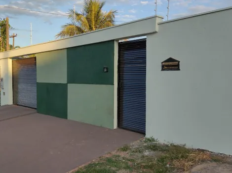 Alugar Casas / Casa em Cacoal. apenas R$ 750.000,00